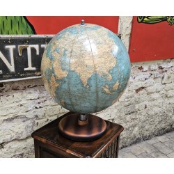 Globe Large